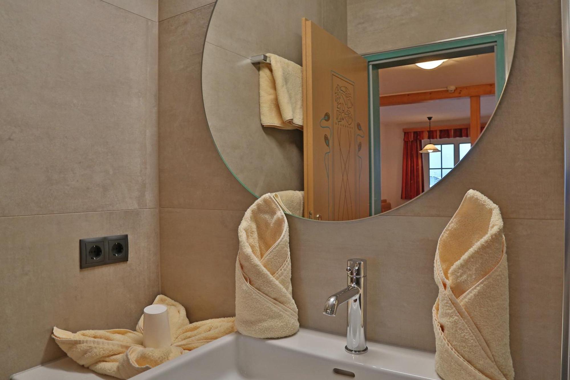 Aparthotel Paradies - Schrempfgut ฟลาคเฮา ภายนอก รูปภาพ